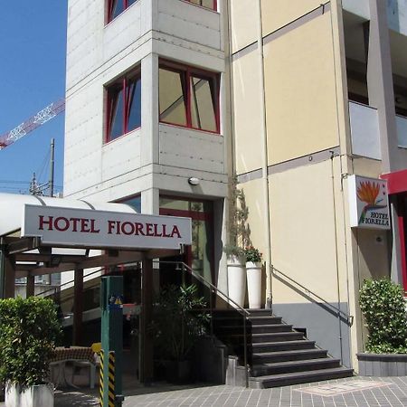Hotel Fiorella 세니갈리아 외부 사진