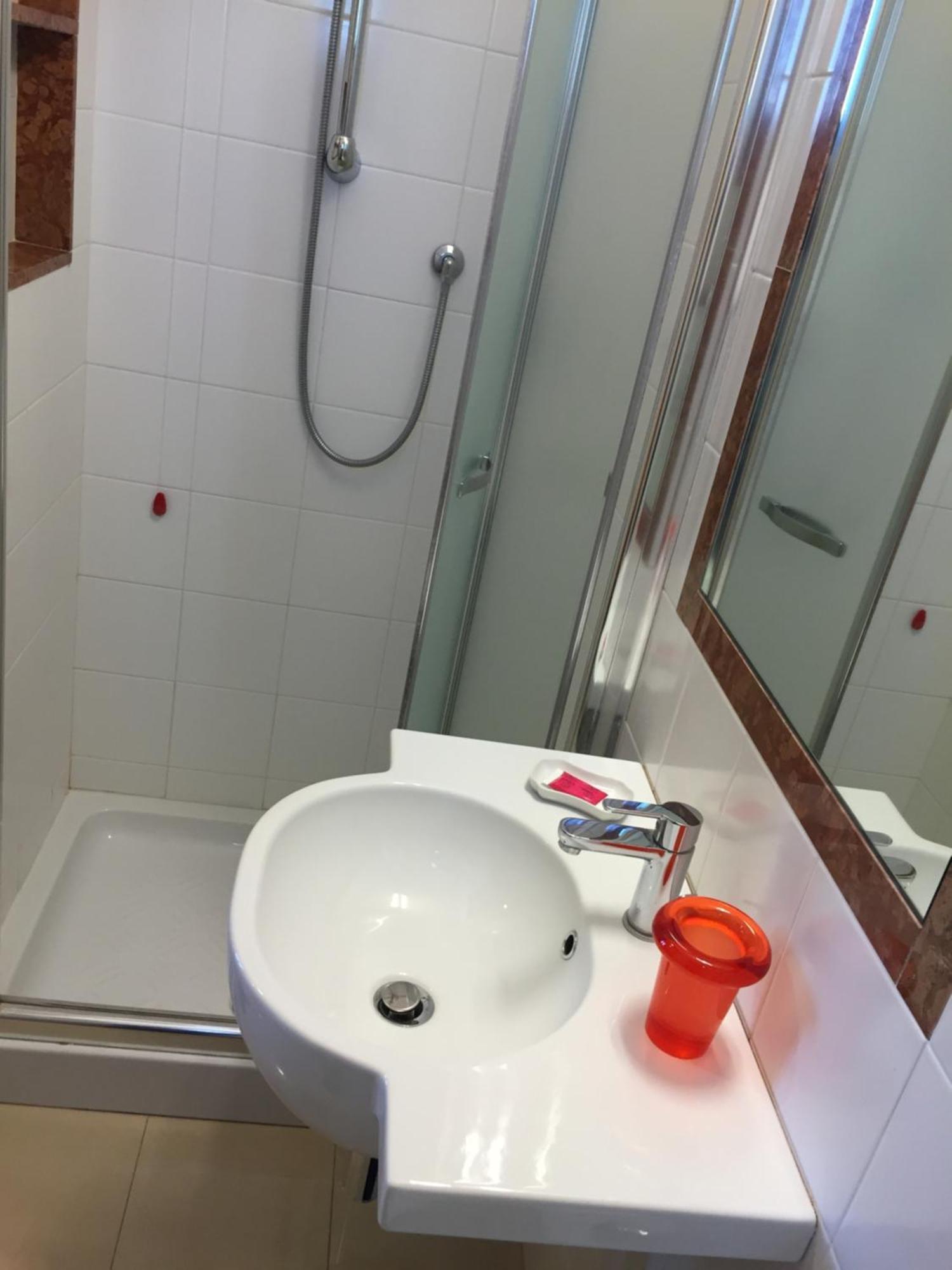 Hotel Fiorella 세니갈리아 객실 사진
